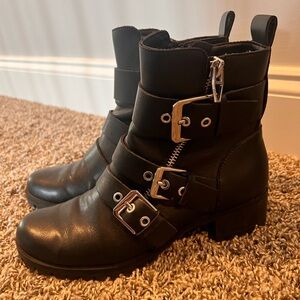 Women’s black Moto boots gently worn size 7.5.